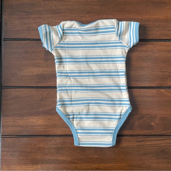 Two Little Road Co. (Formally Lulu + Roo) Short Sleeved Onesies - NEW! - Picture 4 of 6